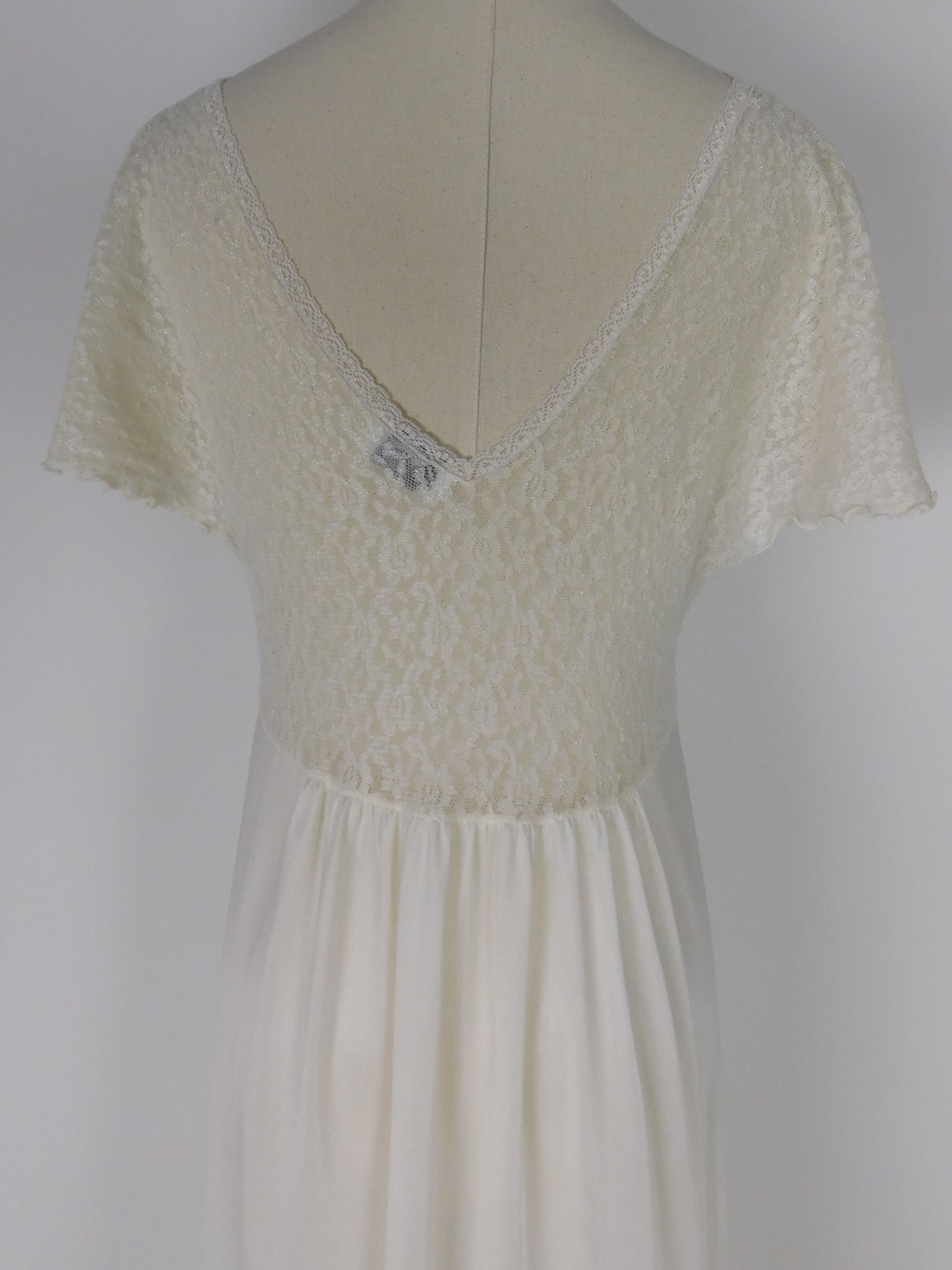 1980s Ivory Lace Nightgown Dress