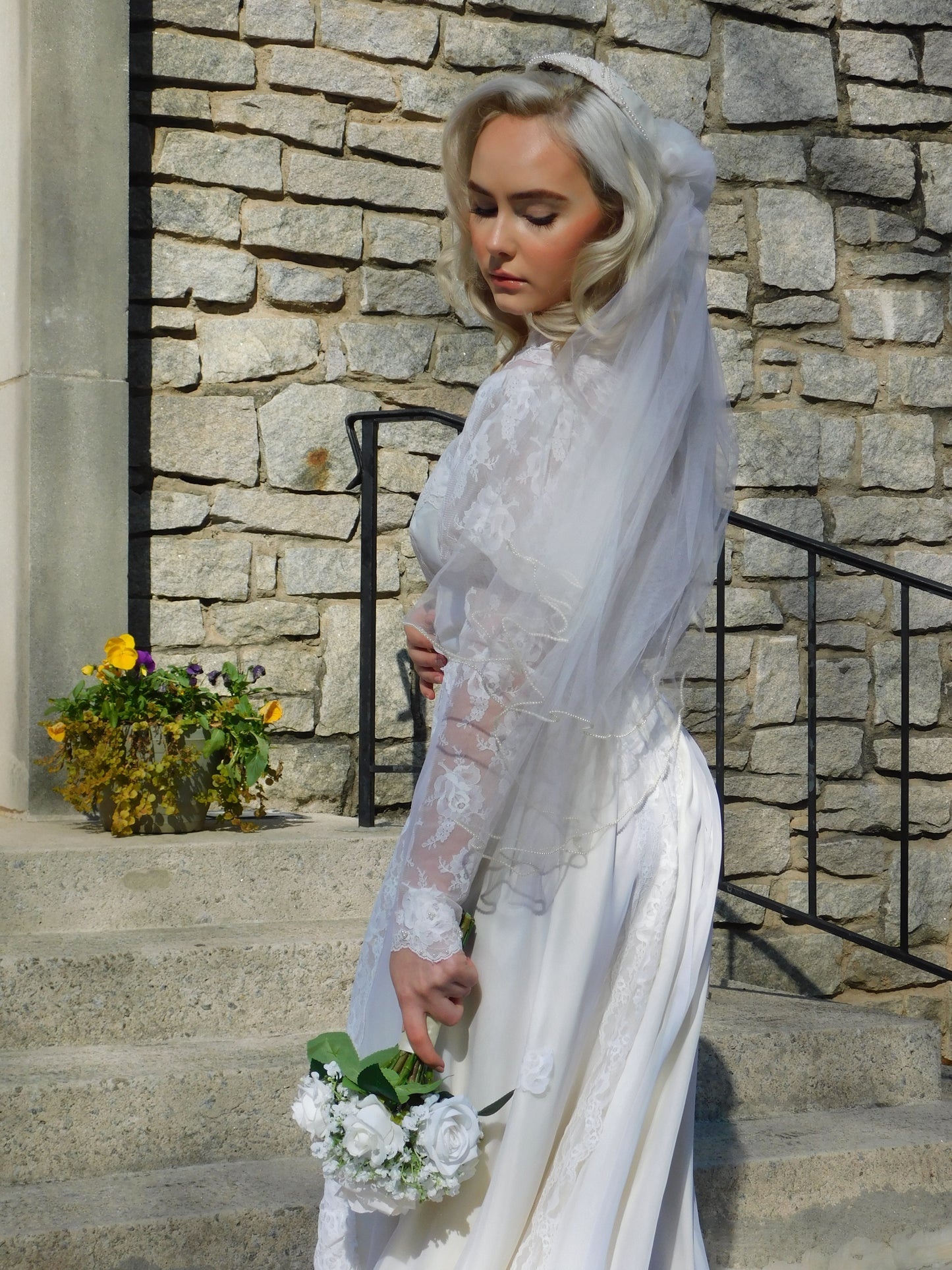 1950s Beautiful Wedding Gown with Veil