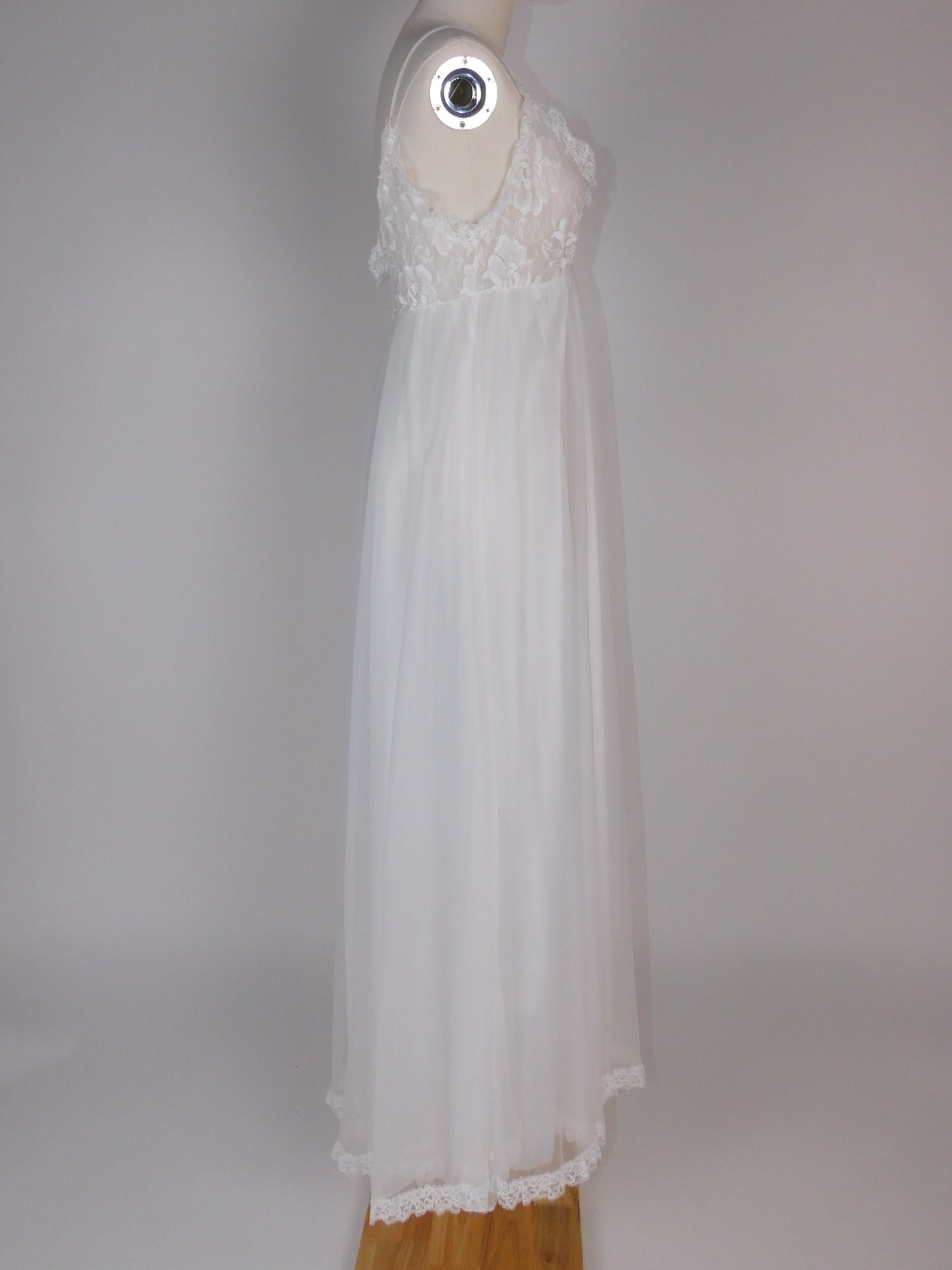 Vintage 1970s Bridal Peignoir Set in Sheer Chiffon and Lace with Removable Robe