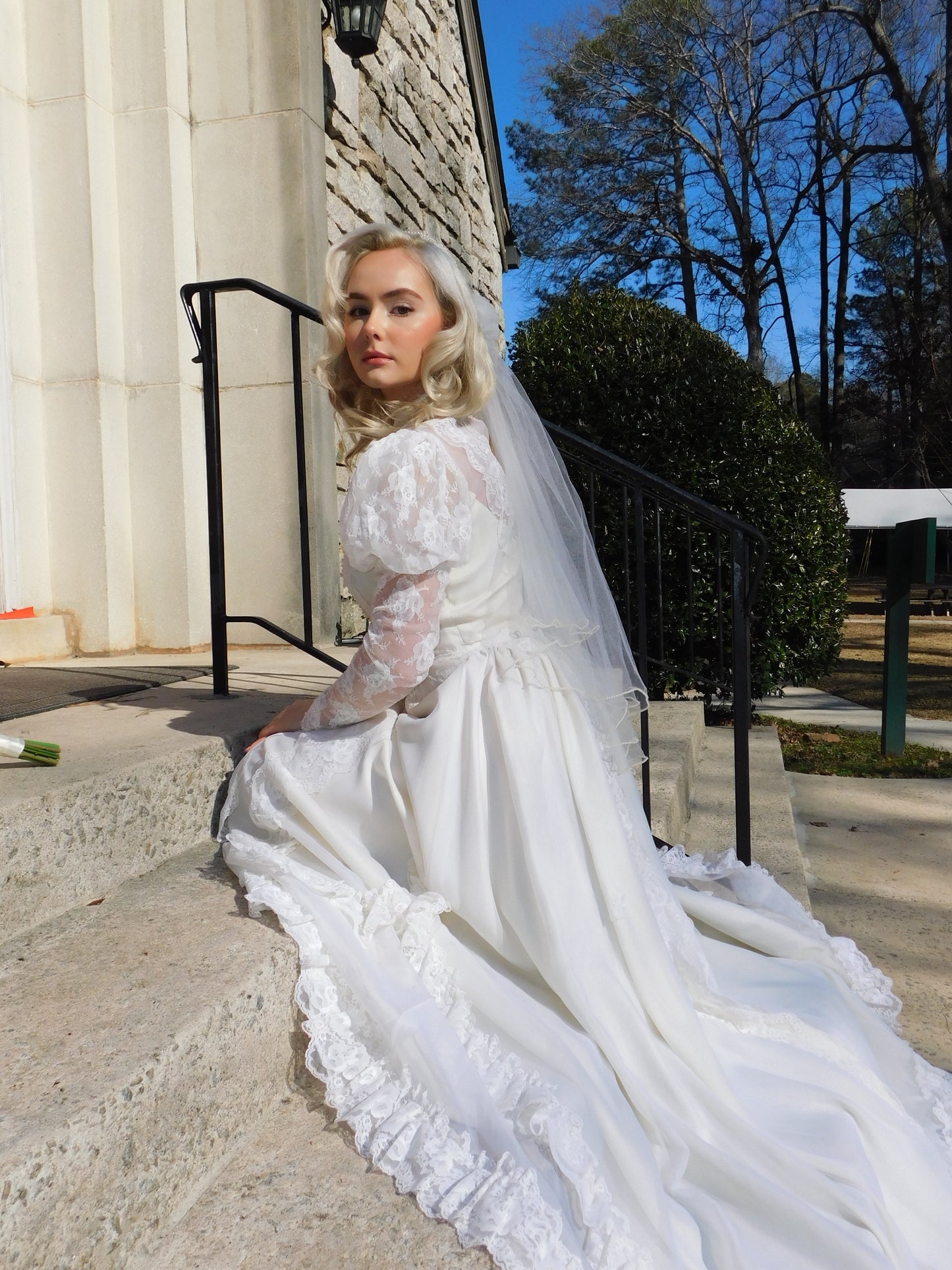 1950s Beautiful Wedding Gown with Veil