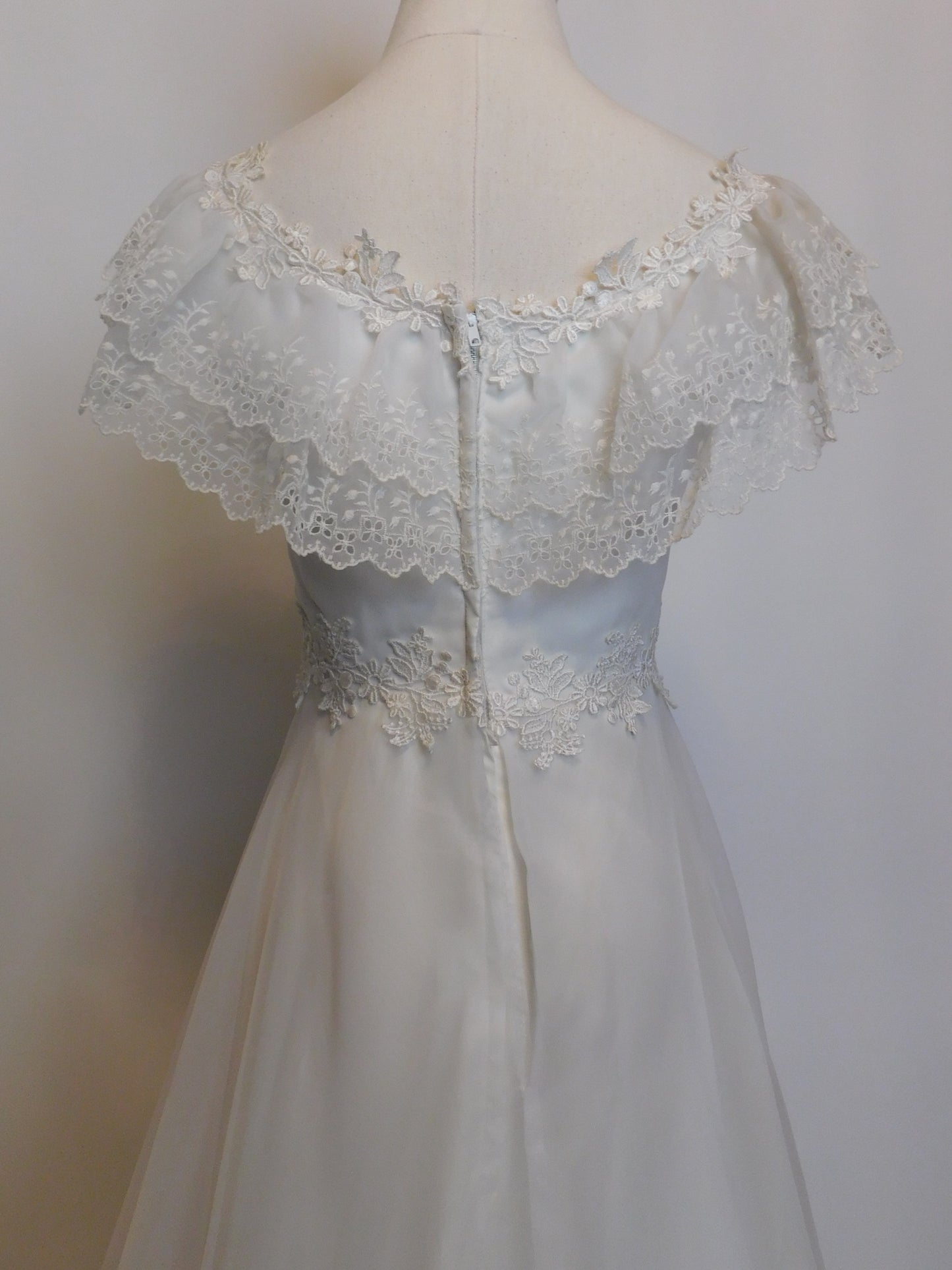 1970s Prairie Style Wedding Dress