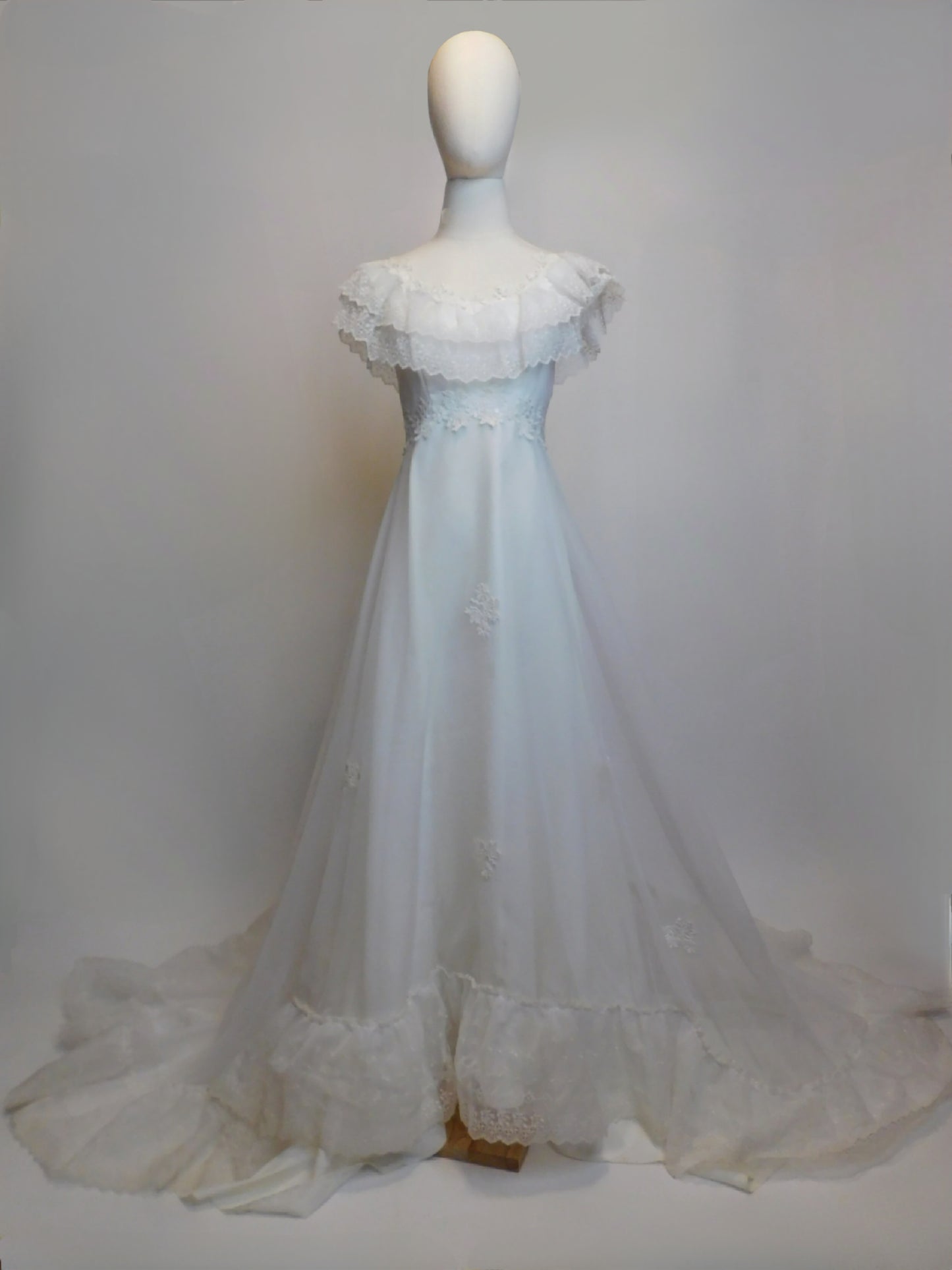 1970s Prairie Style Wedding Dress