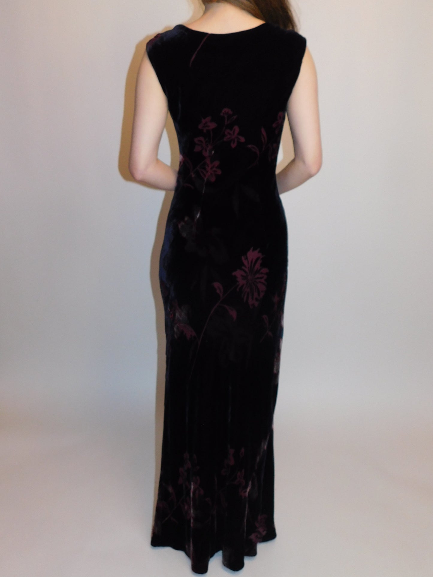 Back view of 1990s merlot floral velvet burnout dress with zip closure, fitted silhouette, cap sleeves