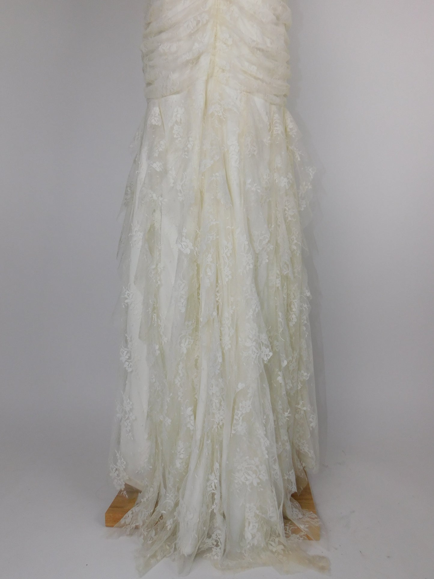 1990s Jessica McClintock Ivory Mermaid Style Wedding Dress