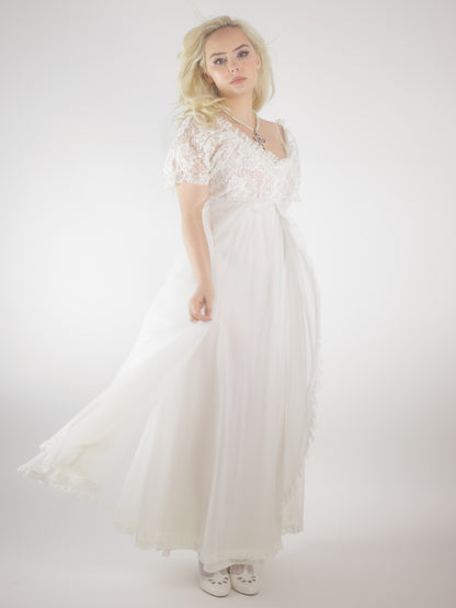 Vintage 1970s Bridal Peignoir Set in Sheer Chiffon and Lace with Removable Robe