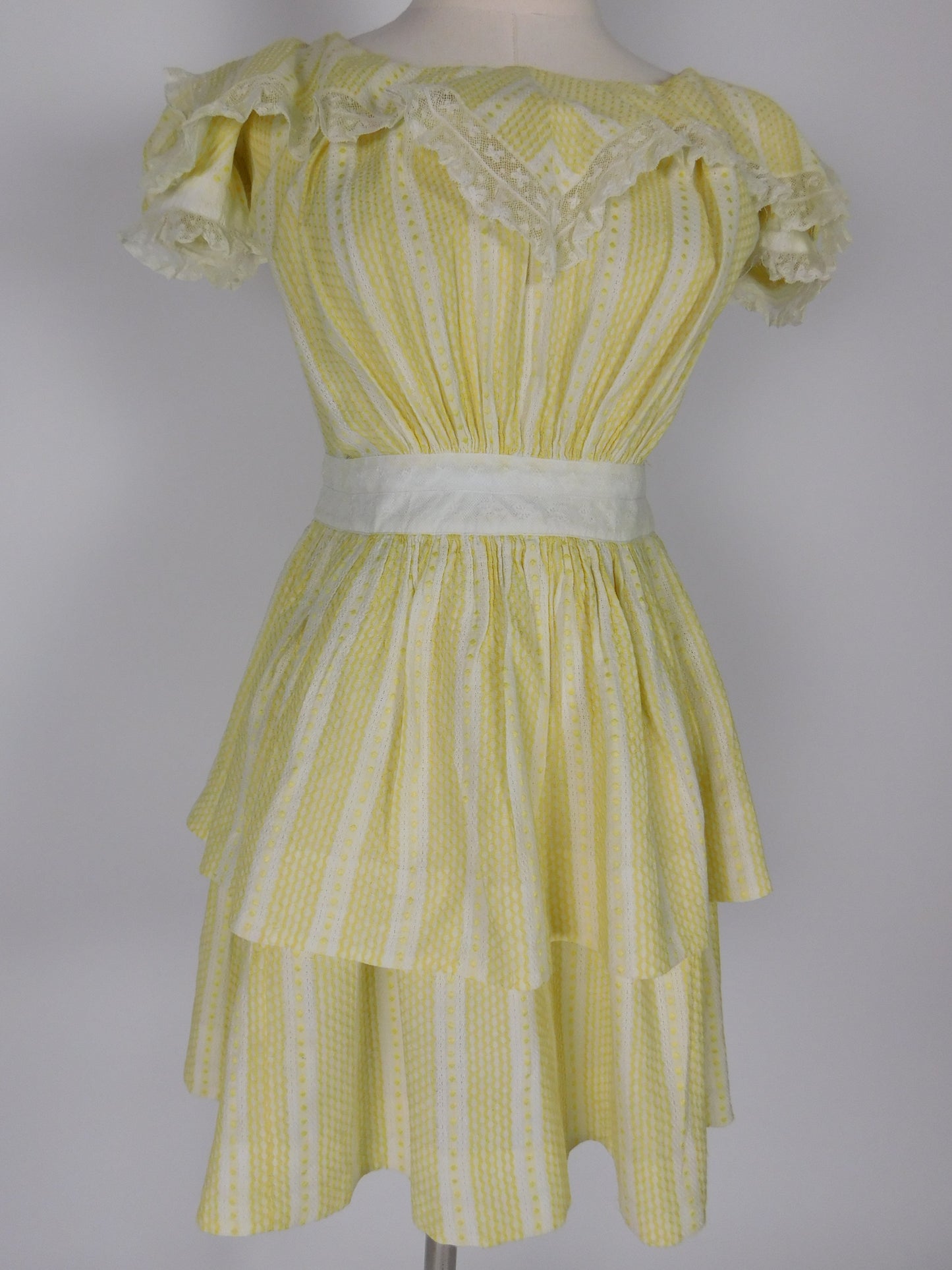 1970s Linen Prairie Revival Dress Edwardian Inspired Yellow Lace Ruffle Puff Sleeve
