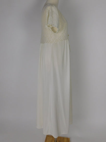 1980s Ivory Lace Nightgown Dress