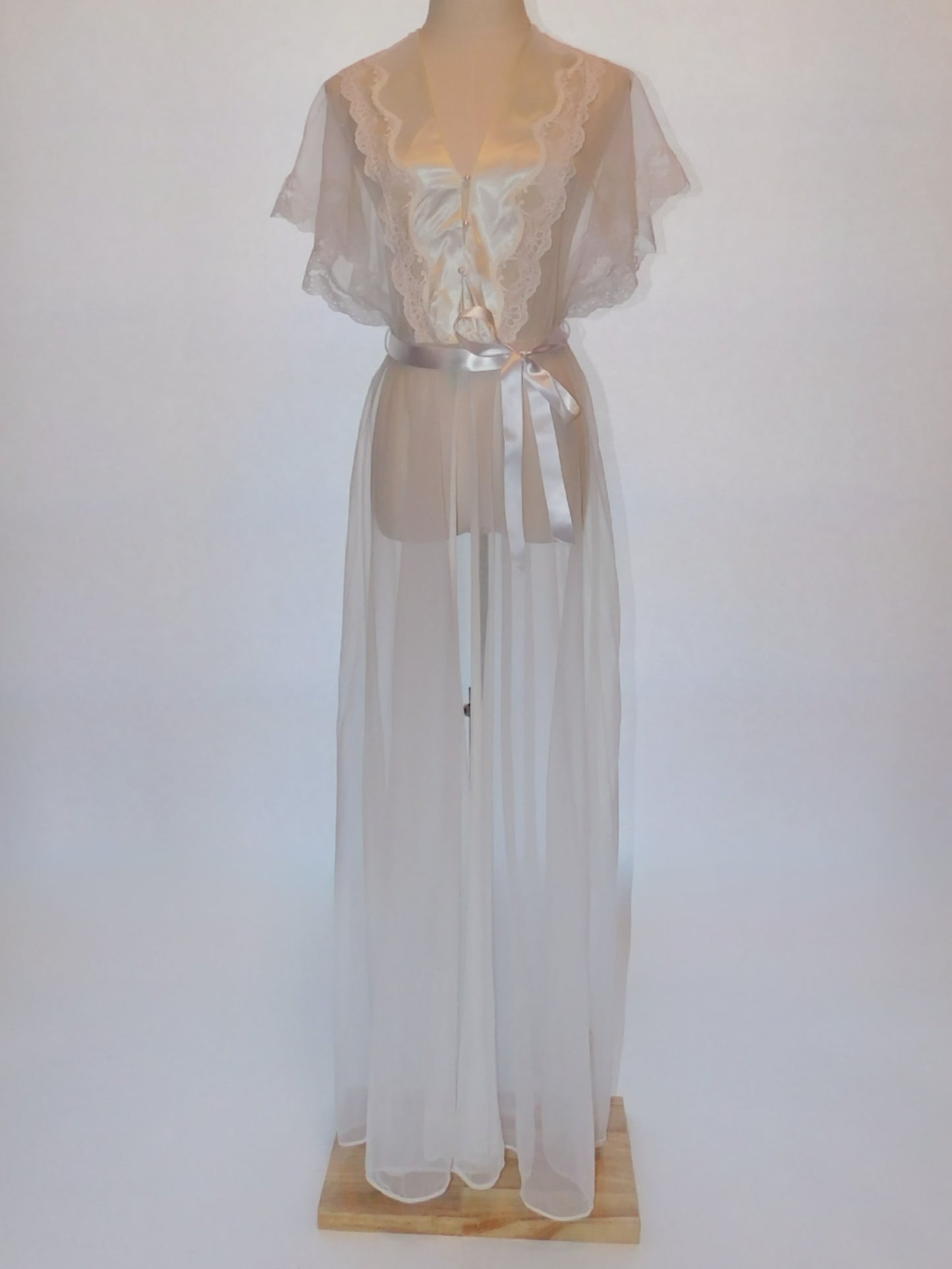 Vintage Val Mode Sheer Chiffon Peignoir