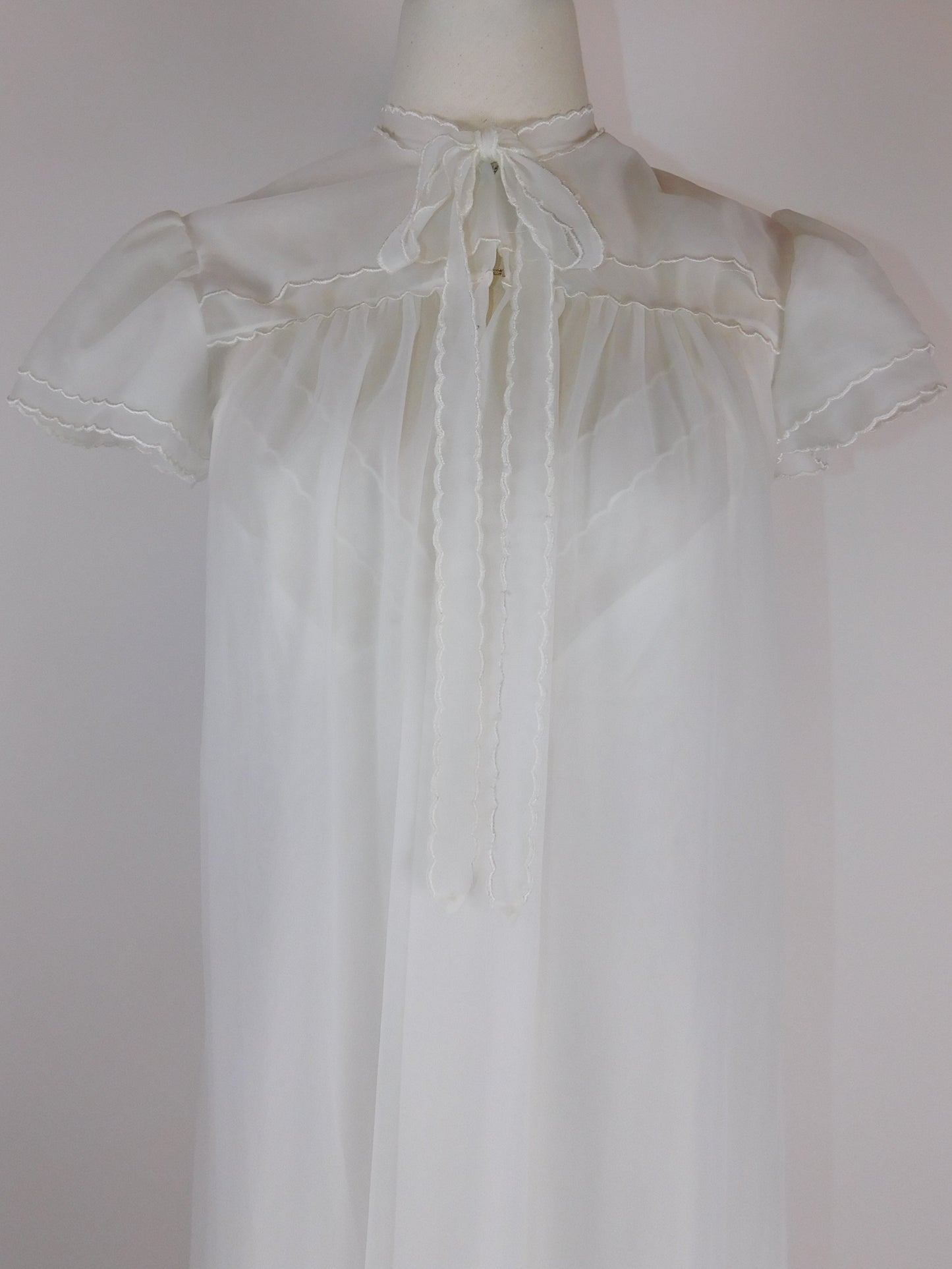 Vintage Val Mode Bridal Peignoir and Nightgown Set