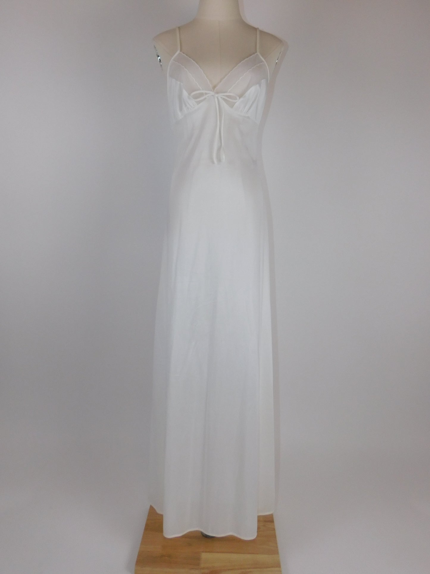 Vintage Val Mode Bridal Peignoir and Nightgown Set