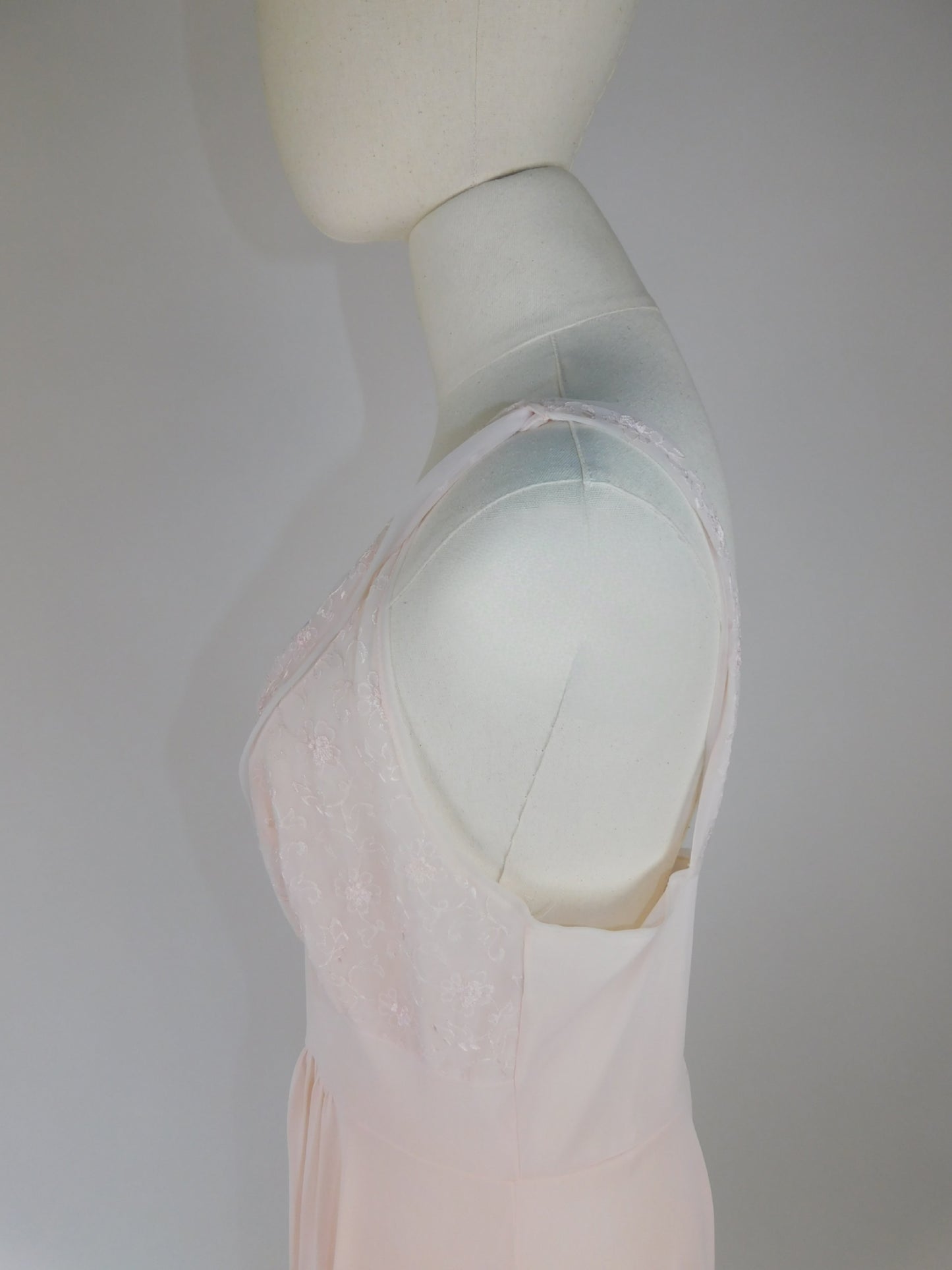 1960s Vanity Fair Light Pink Chemise