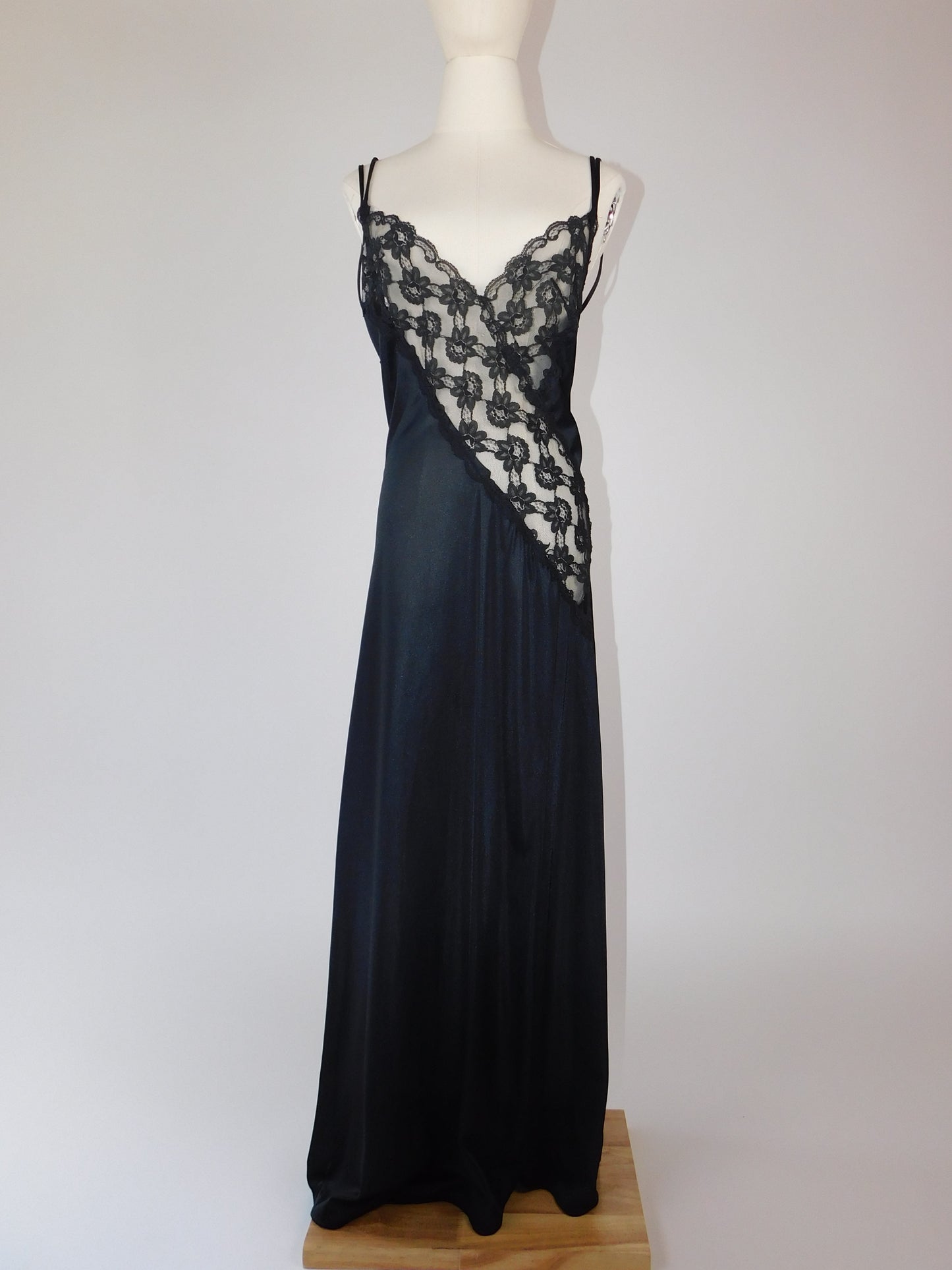 Old Hollywood Silky Nylon & Lace Nightgown