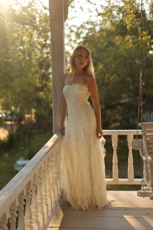 1990s Jessica McClintock Ivory Mermaid Style Wedding Dress
