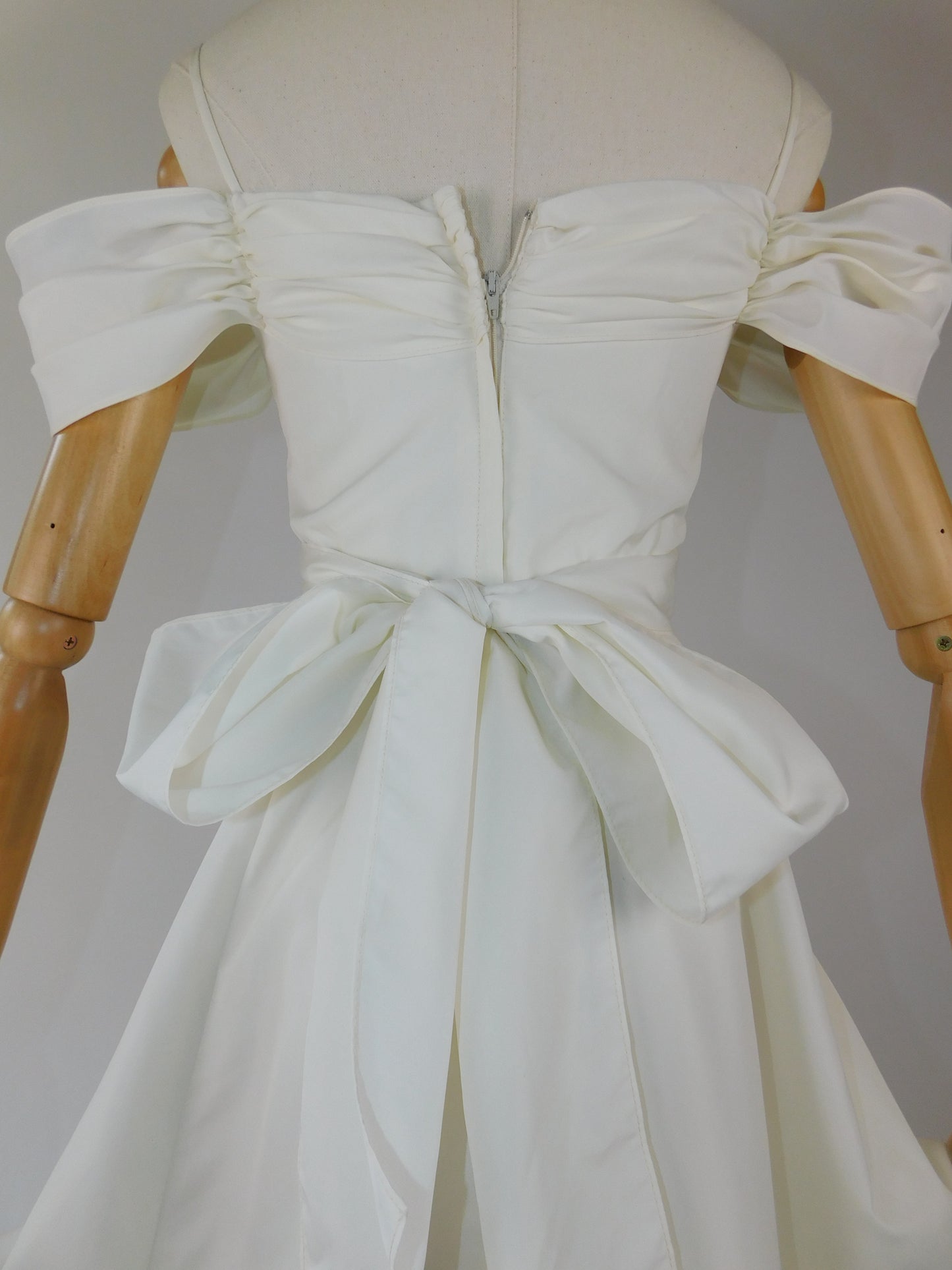 1980s Roberta Ivory Off Shoulder Sleeveless Ruffle Gown