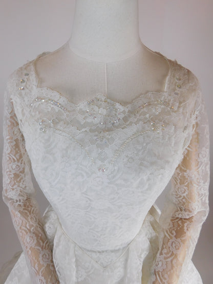1950s Lace Wedding Dress