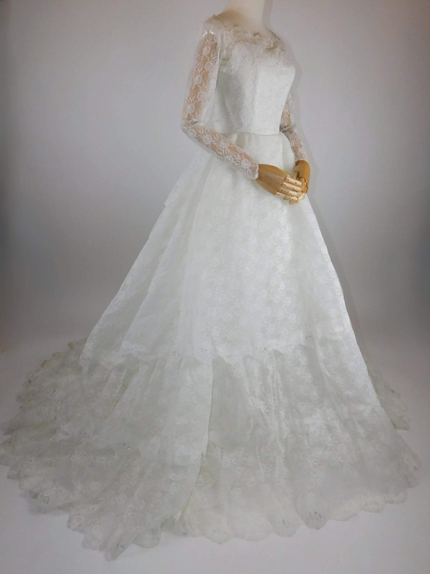 1950s Lace Wedding Dress