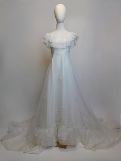1970s Prairie Style Wedding Dress
