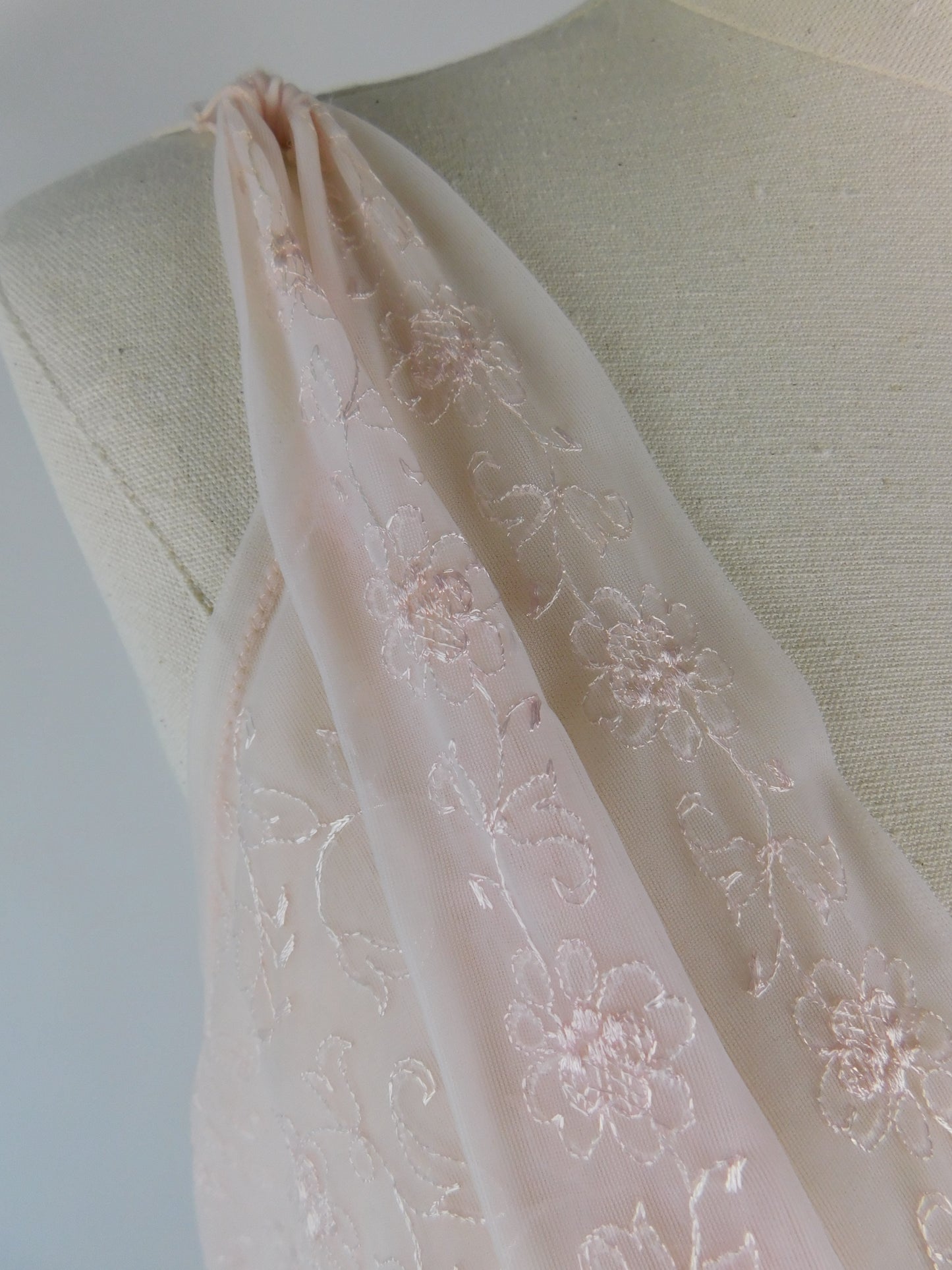 1960s Vanity Fair Light Pink Chemise