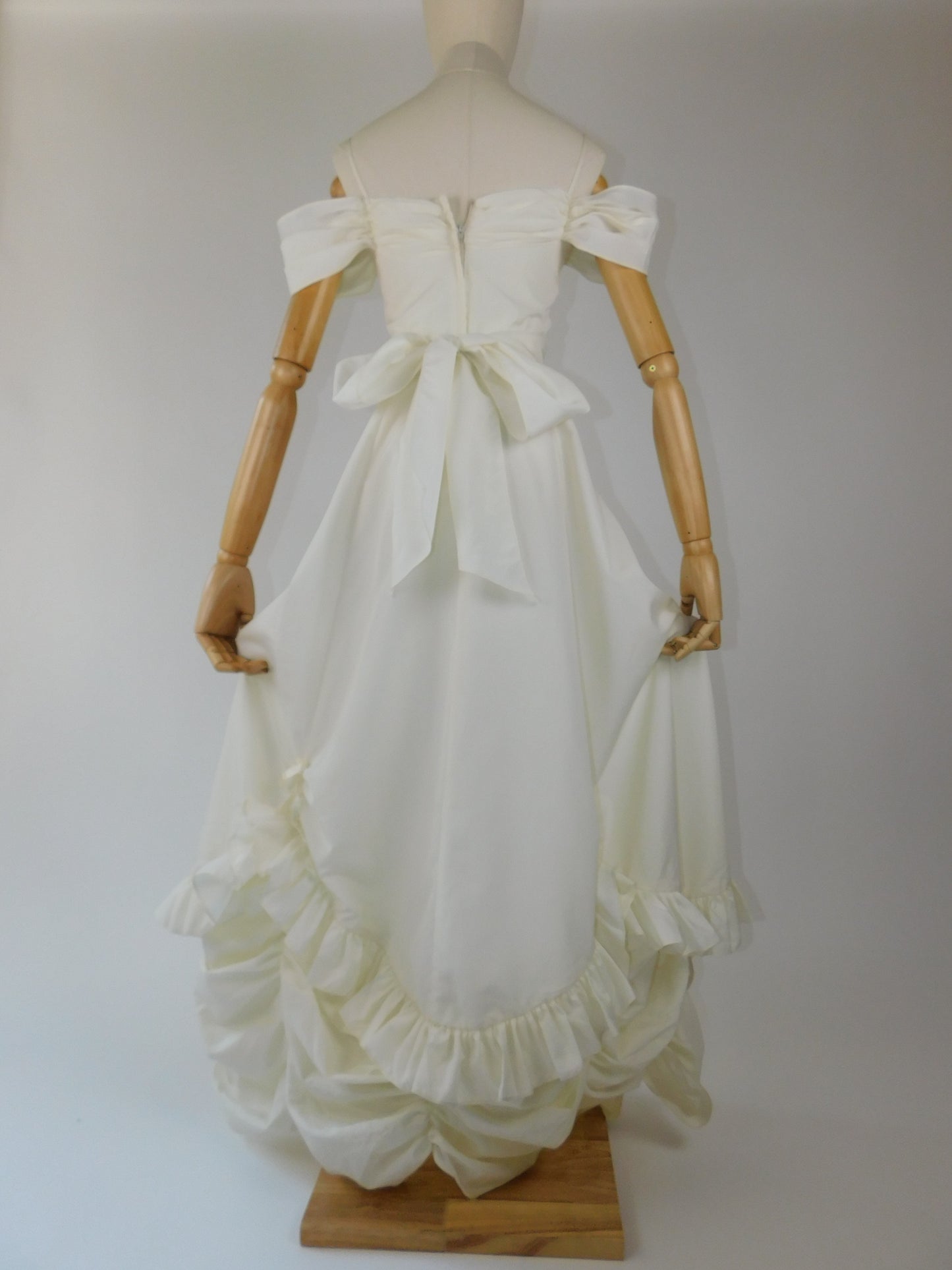 1980s Roberta Ivory Off Shoulder Sleeveless Ruffle Gown