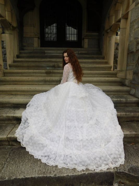 1950s Lace Wedding Dress