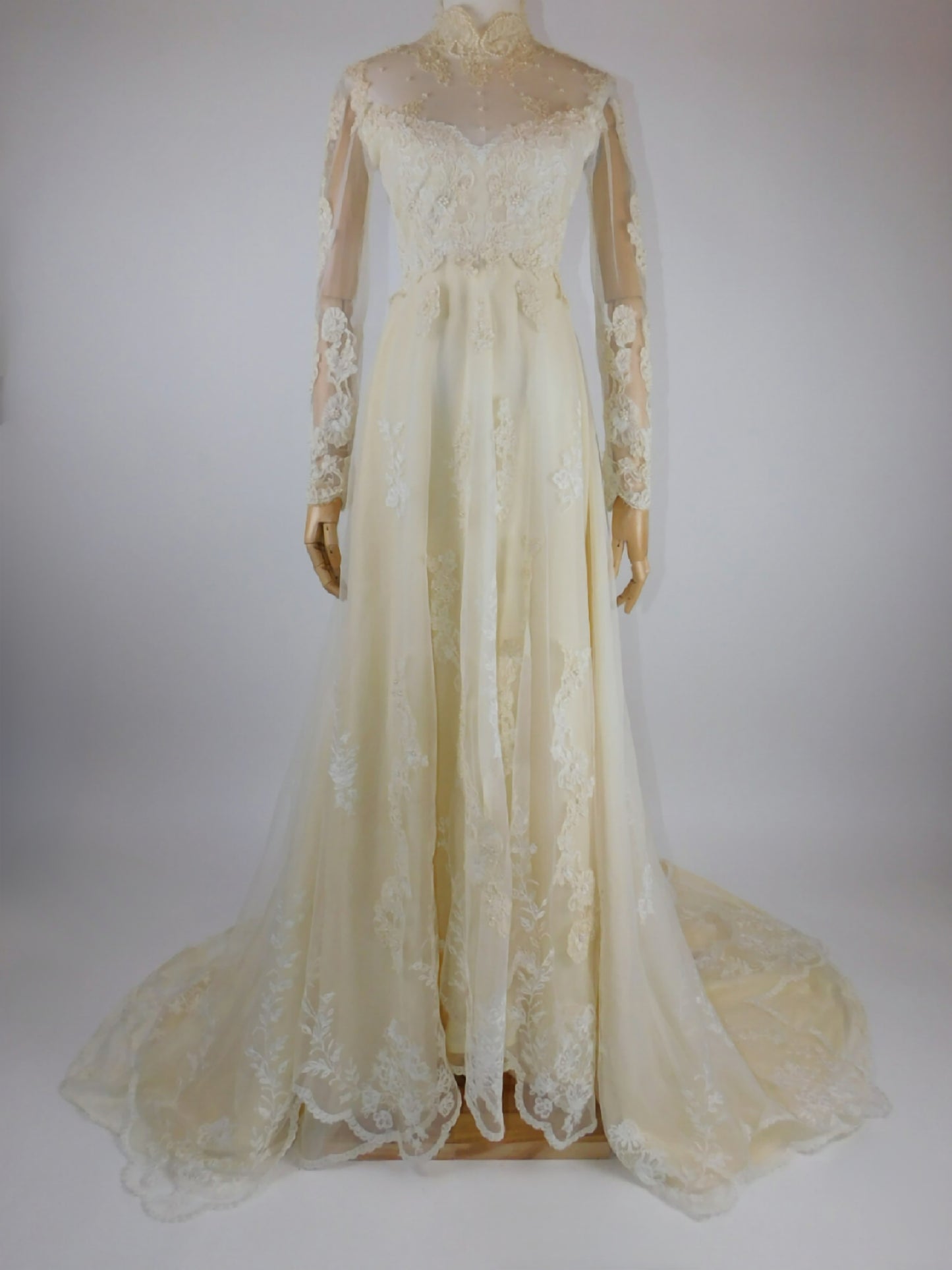 1960s Ivory Wedding Dress