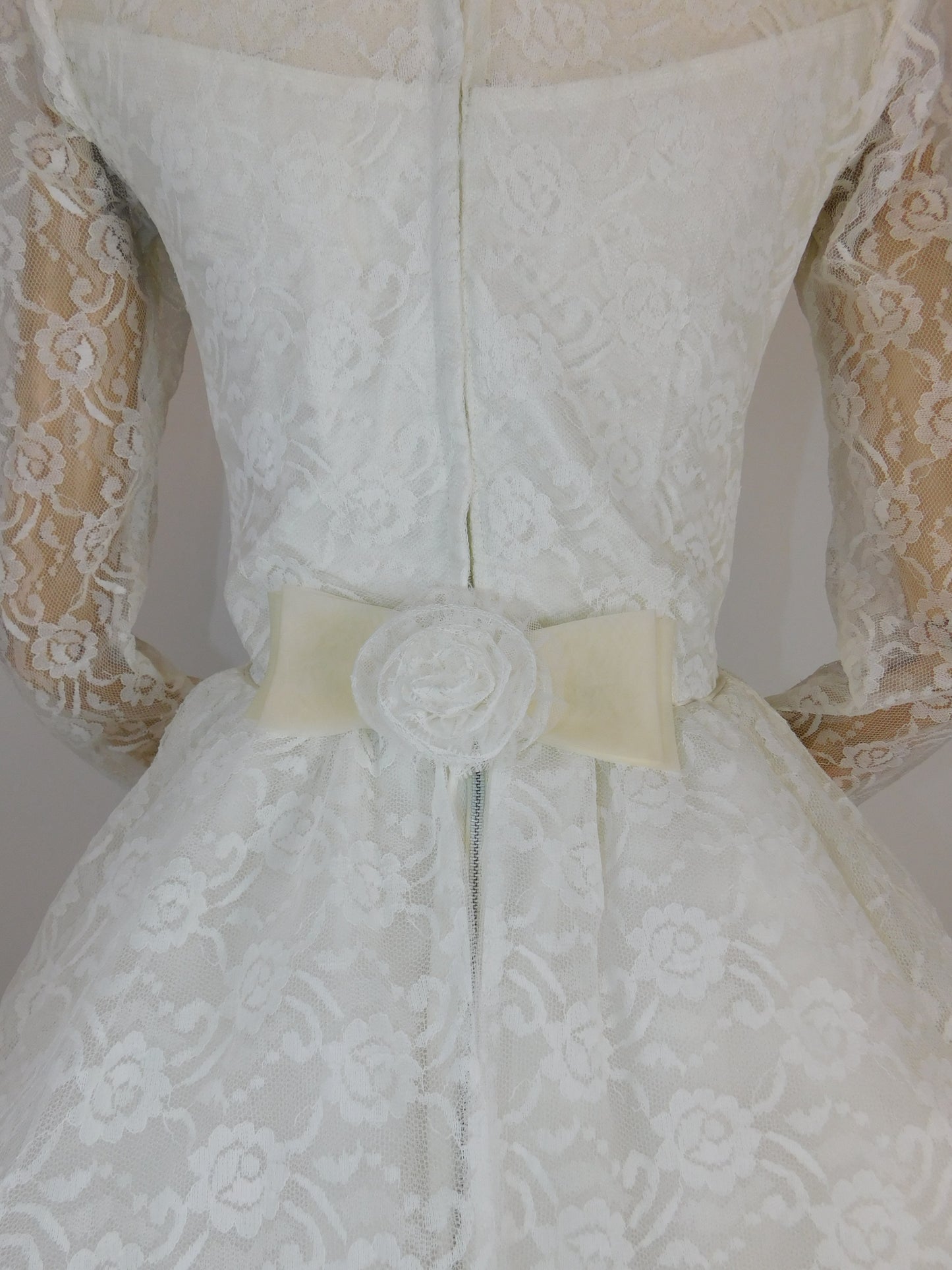 1950s Lace Wedding Dress