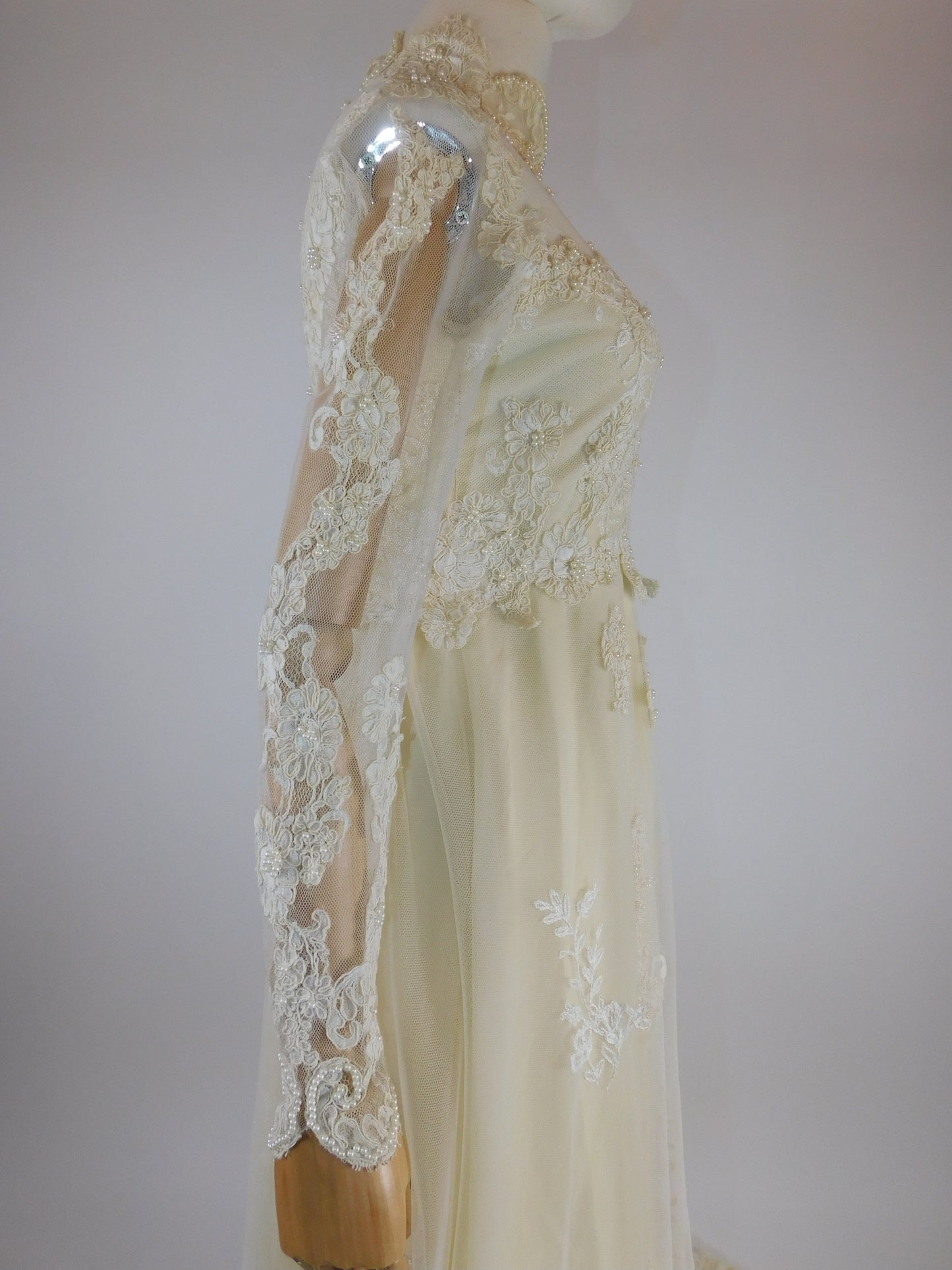 1960s Ivory Wedding Dress